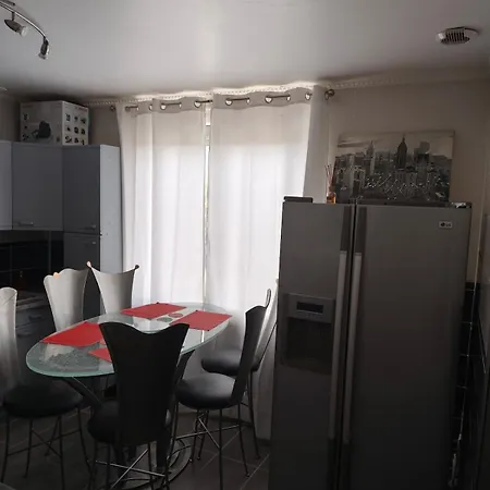 Appartamento Independent In House With 3 Bedrooms *